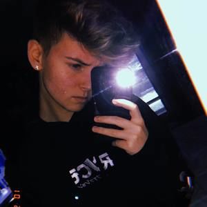 Meet your Posher, Riley